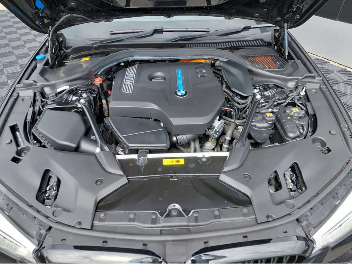 BMW 5-Series BMW 530e, M-Sport individual model pl - Image 4
