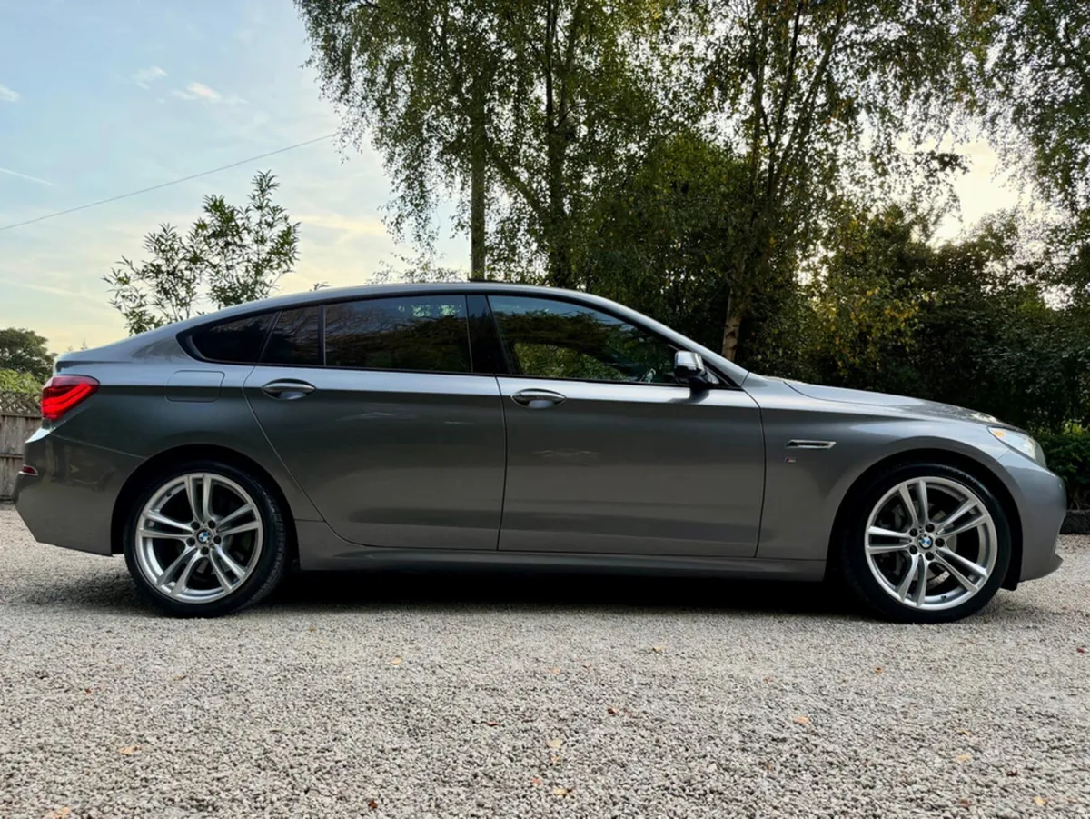 BMW 5-Series GT 520D M SPORT - Image 3