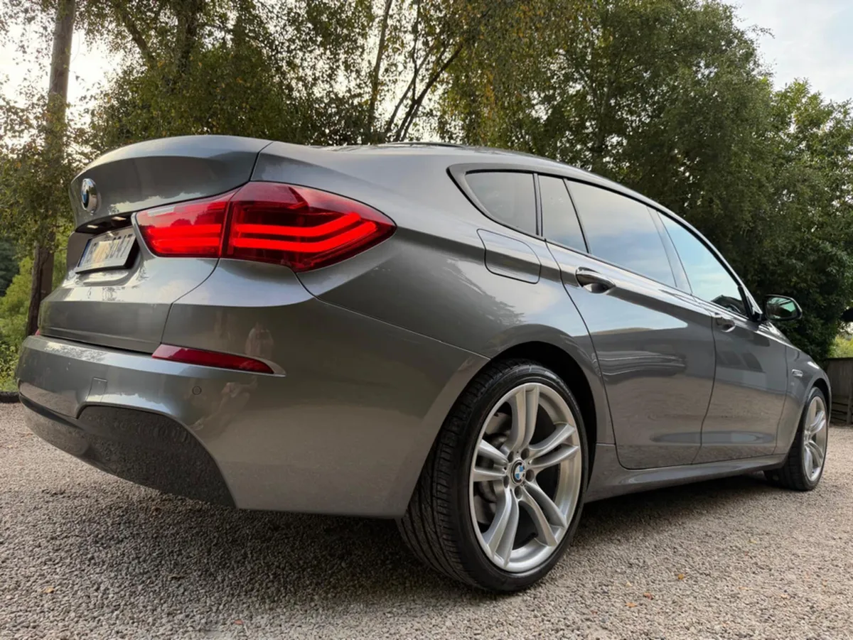 BMW 5-Series GT 520D M SPORT - Image 5