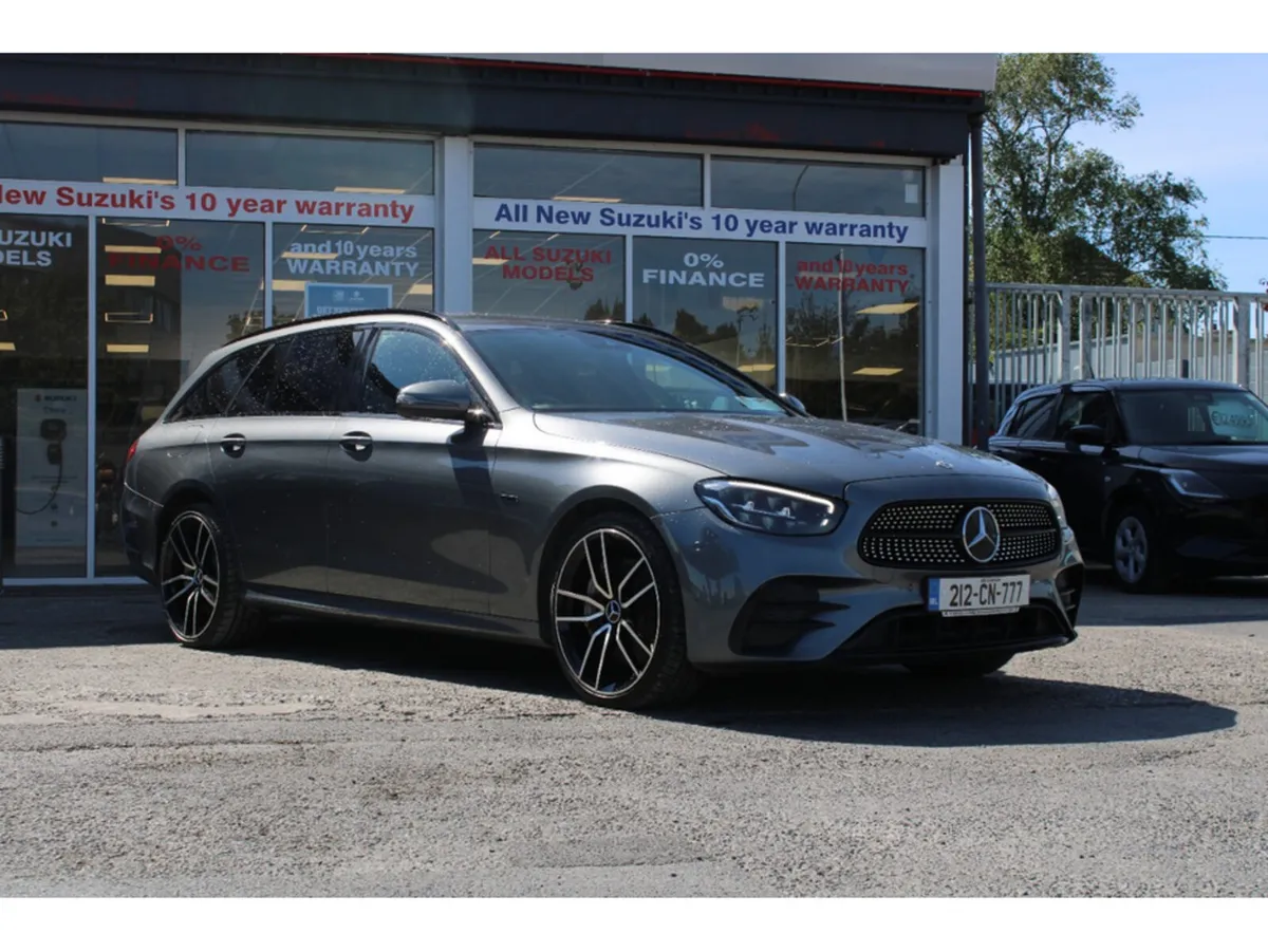Mercedes-Benz E-Class E300DE AMG LINE EDITION - Image 3