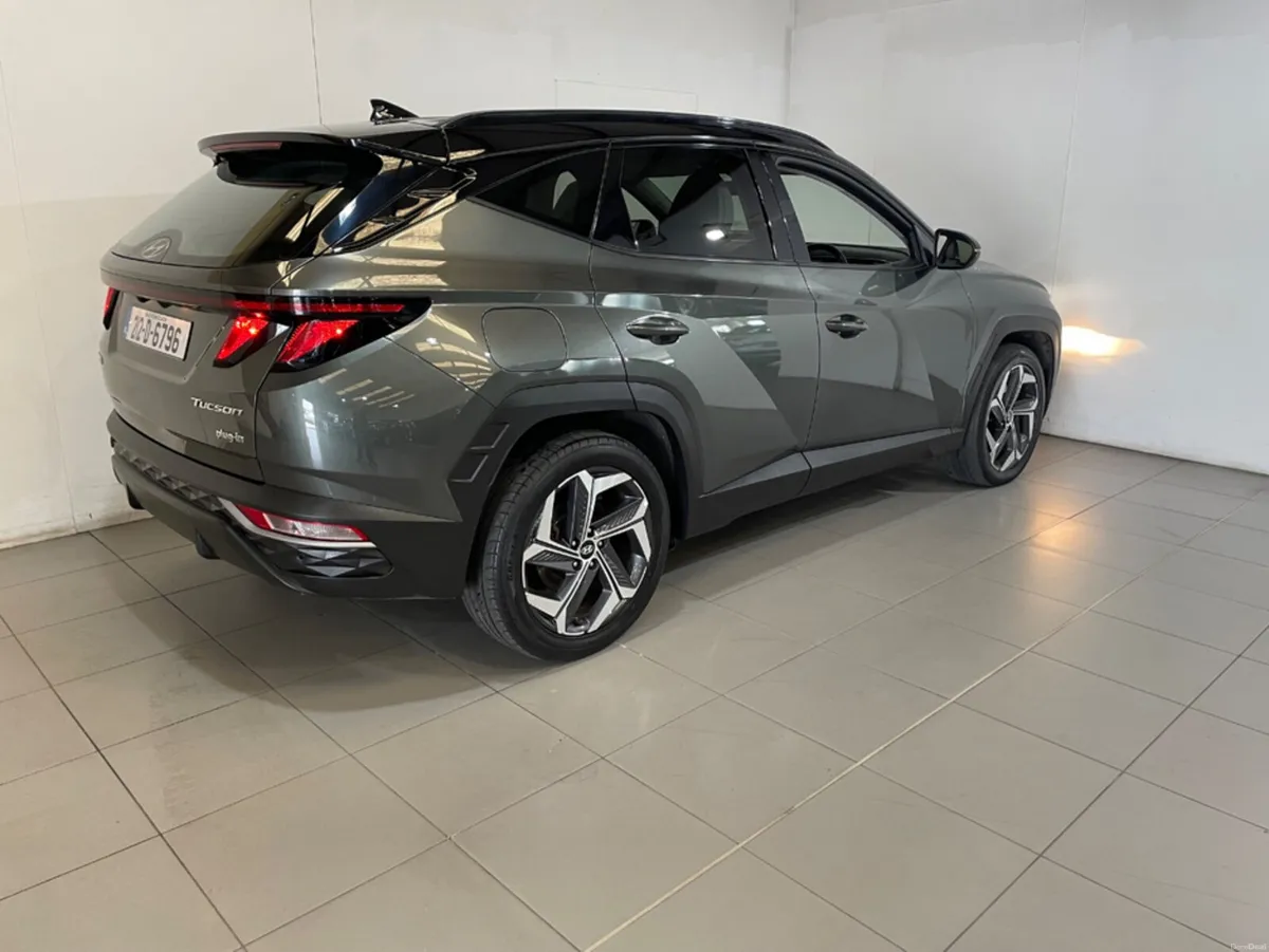 Hyundai Tucson PHEV EXECUTIVE 2 TONE  AUTO FULL SE - Image 3