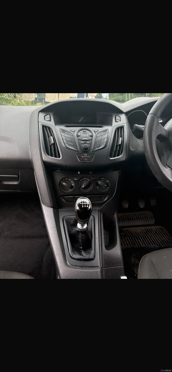 Ford Focus 2013 - Image 2