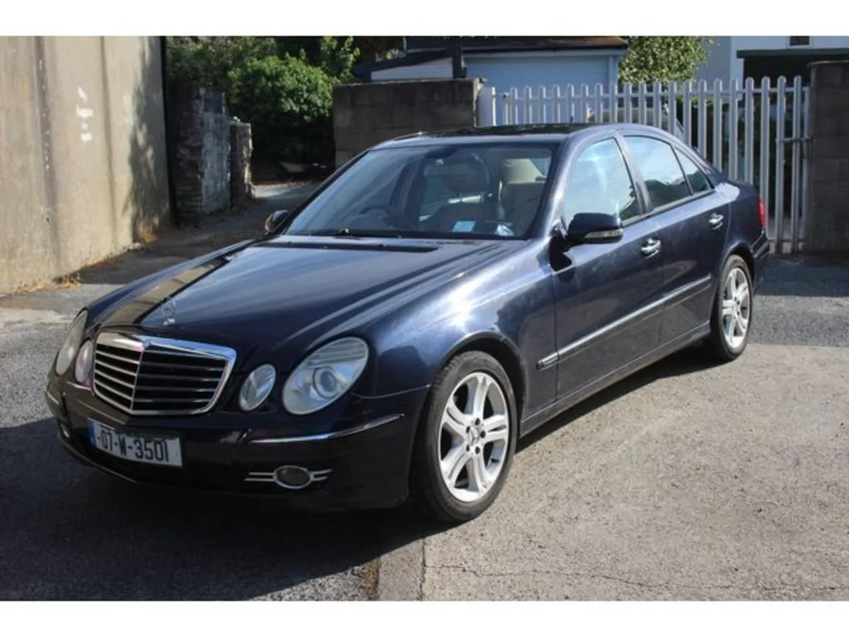 Mercedes-Benz E-Class CDI A/T 4DR - Image 1