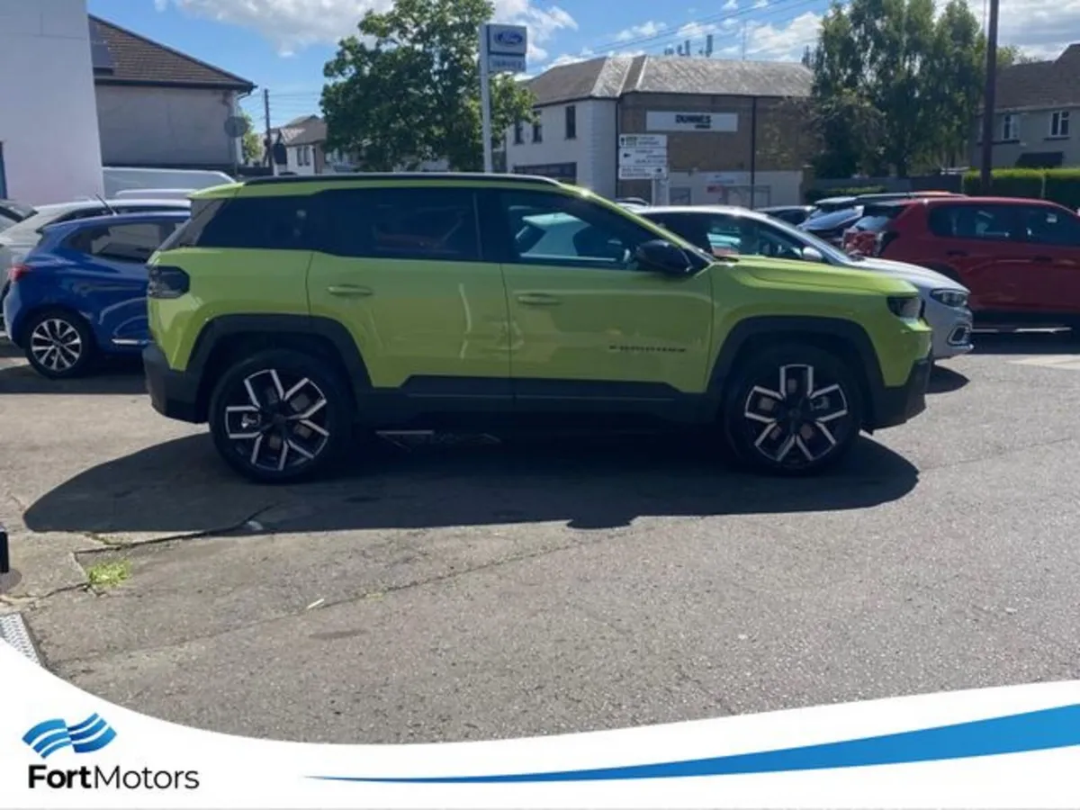 Jeep Compass First Edition 74kWh 500KM RANGE - Image 5
