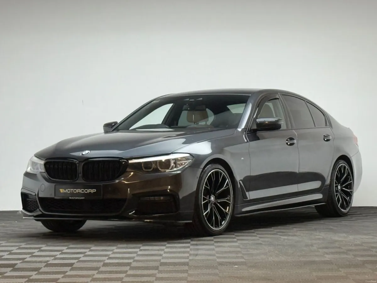 BMW 5-Series 520D M SPORT - Image 3
