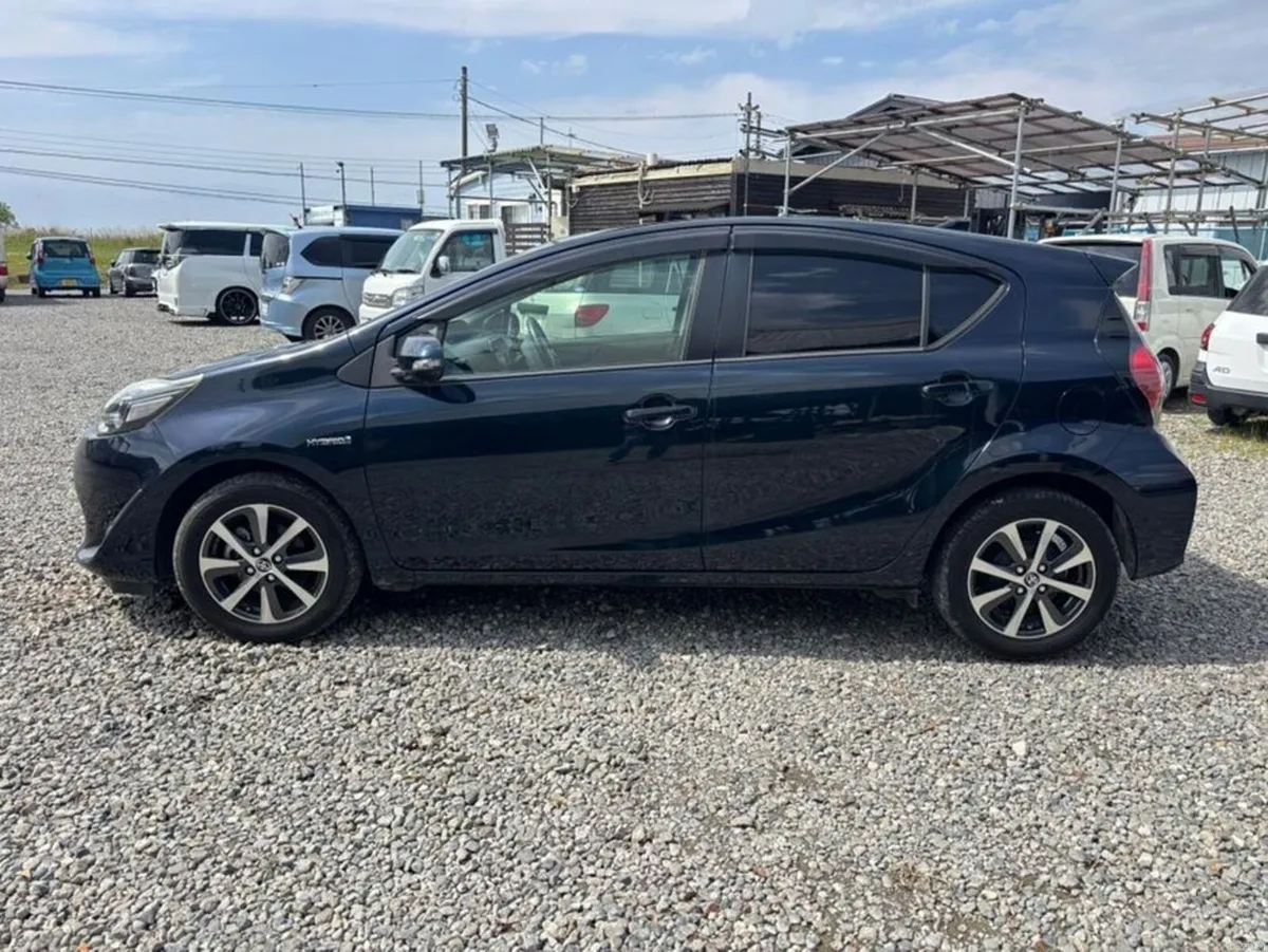 Toyota Aqua G - Image 6