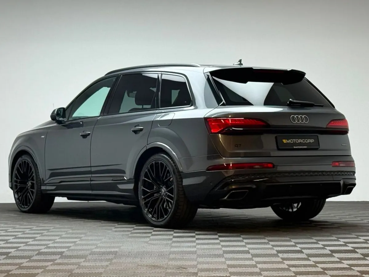 Audi Q7 S LINE 55 TFSI E QUATTRO - Image 5