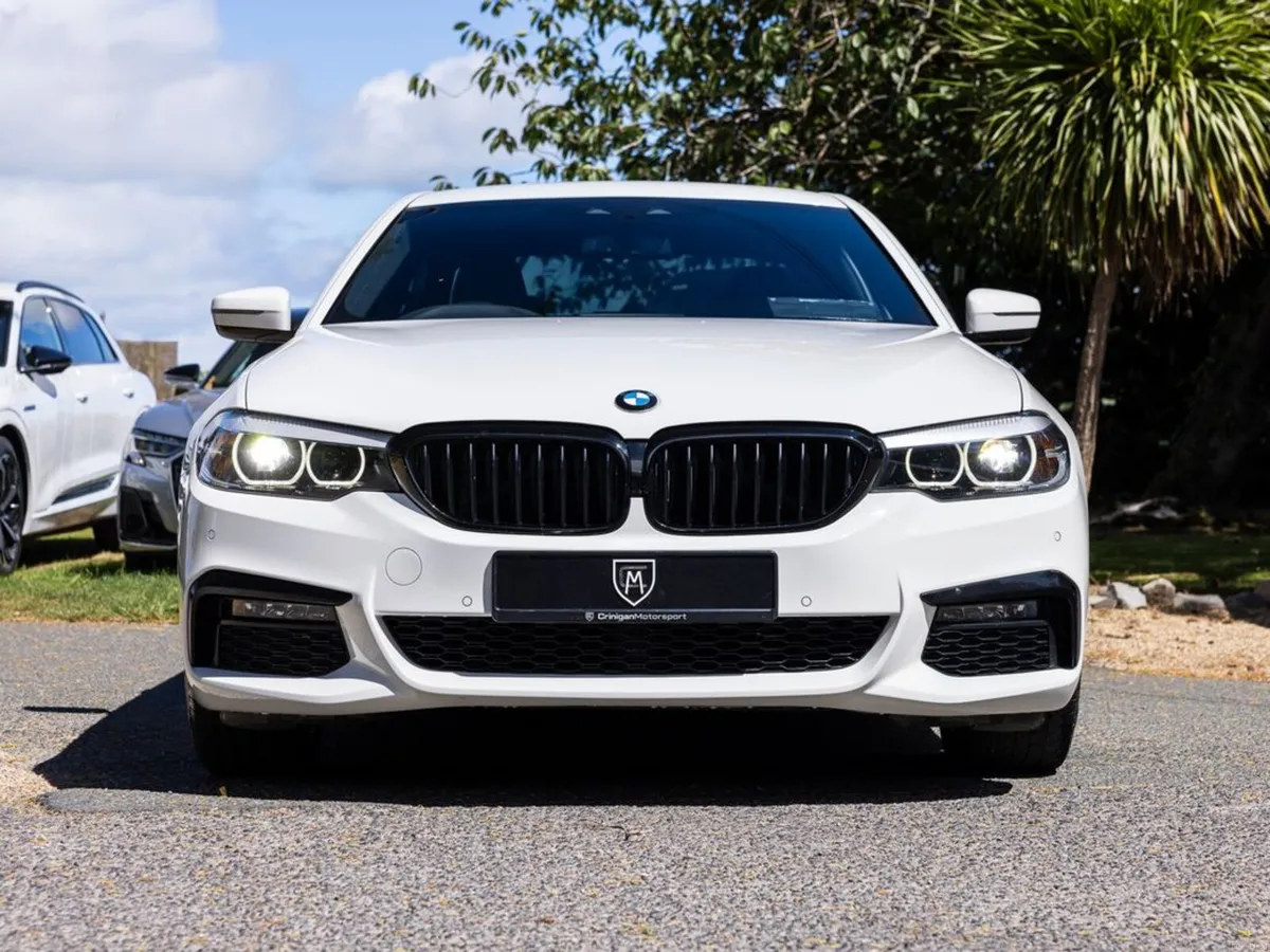 BMW 5-Series 530e G30 4DR Auto - Image 4