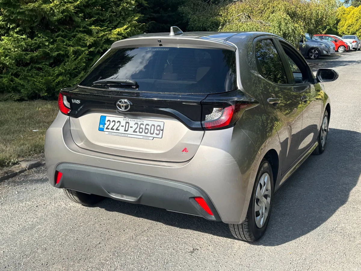 22 Toyota Yaris 1.0 Automatic - Image 3