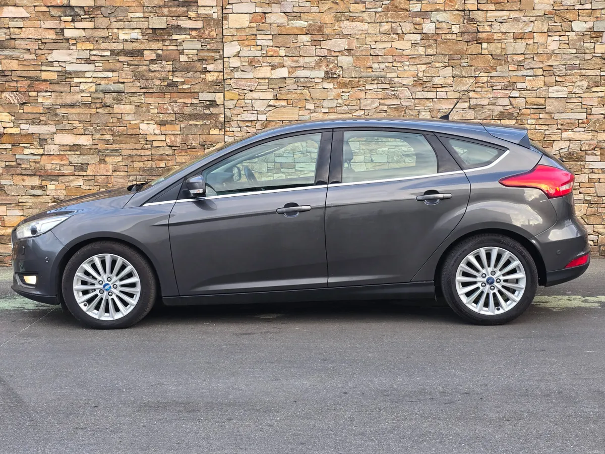 161 Ford Focus TITANIUM X  1.5 Diesel - Image 4