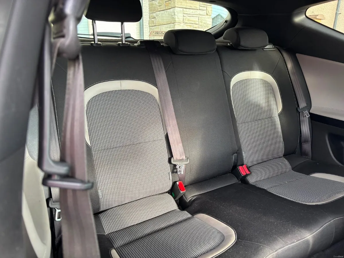 Kia Ceed 2016 - Image 6