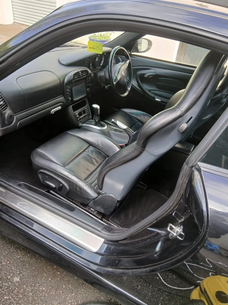 Porsche 911 (996) Manual C4 - Image 6