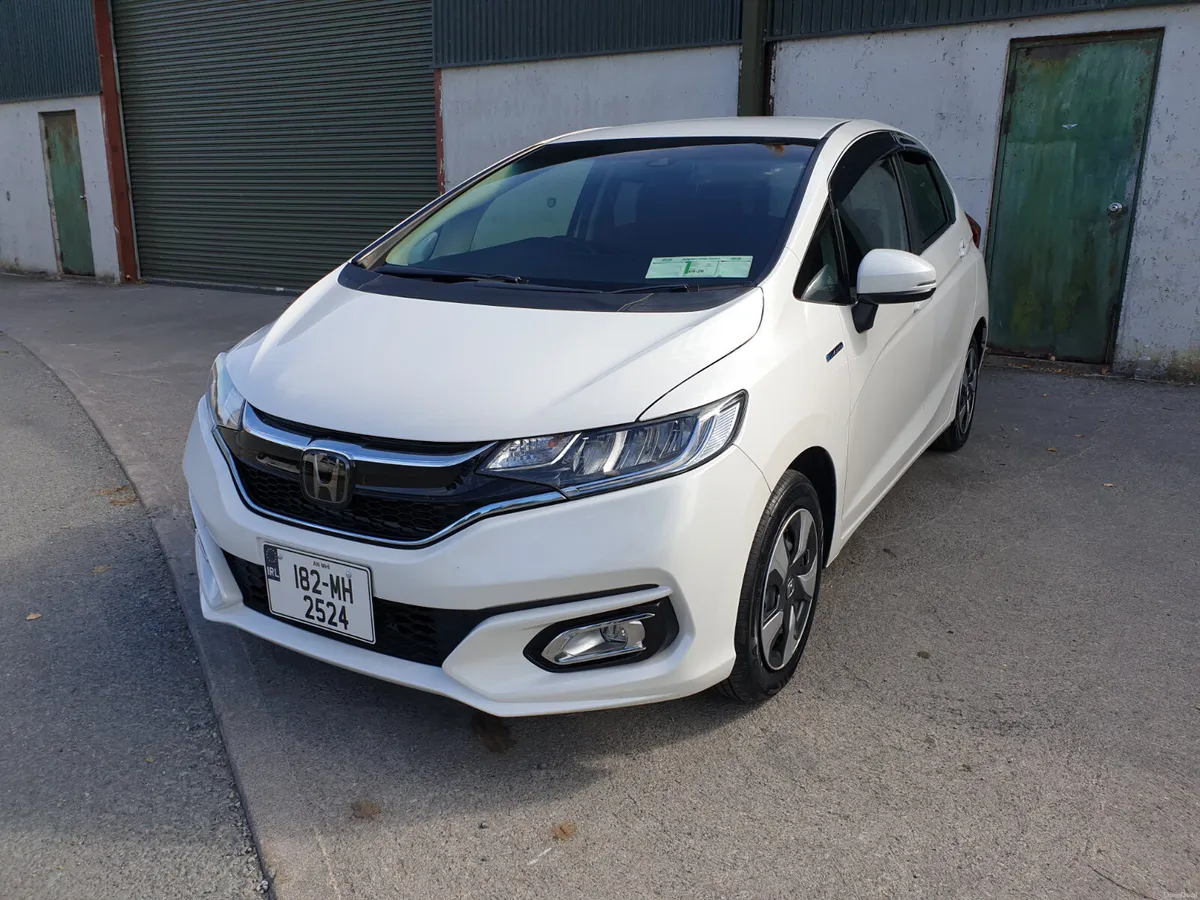HONDA FIT  /182/ AUTO/ HIGH SPEC - Image 2