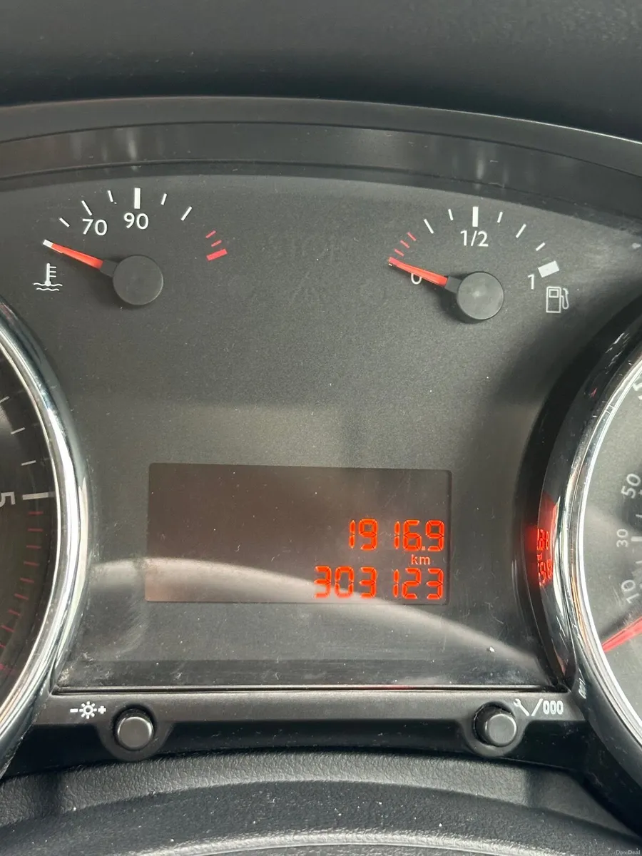 Peugeot 3008 automat (2010) - Image 2