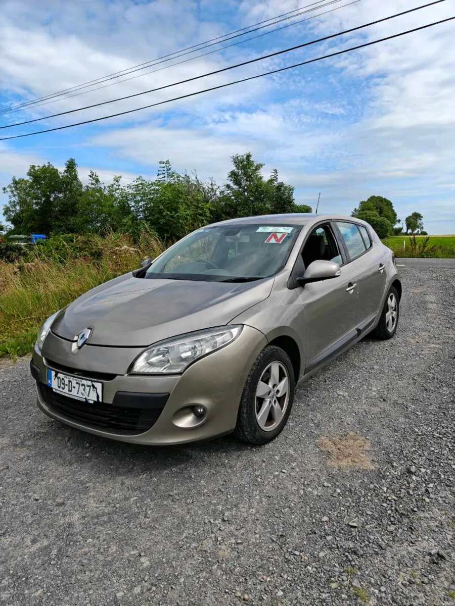 Renault megane nct 05/27 - Image 1