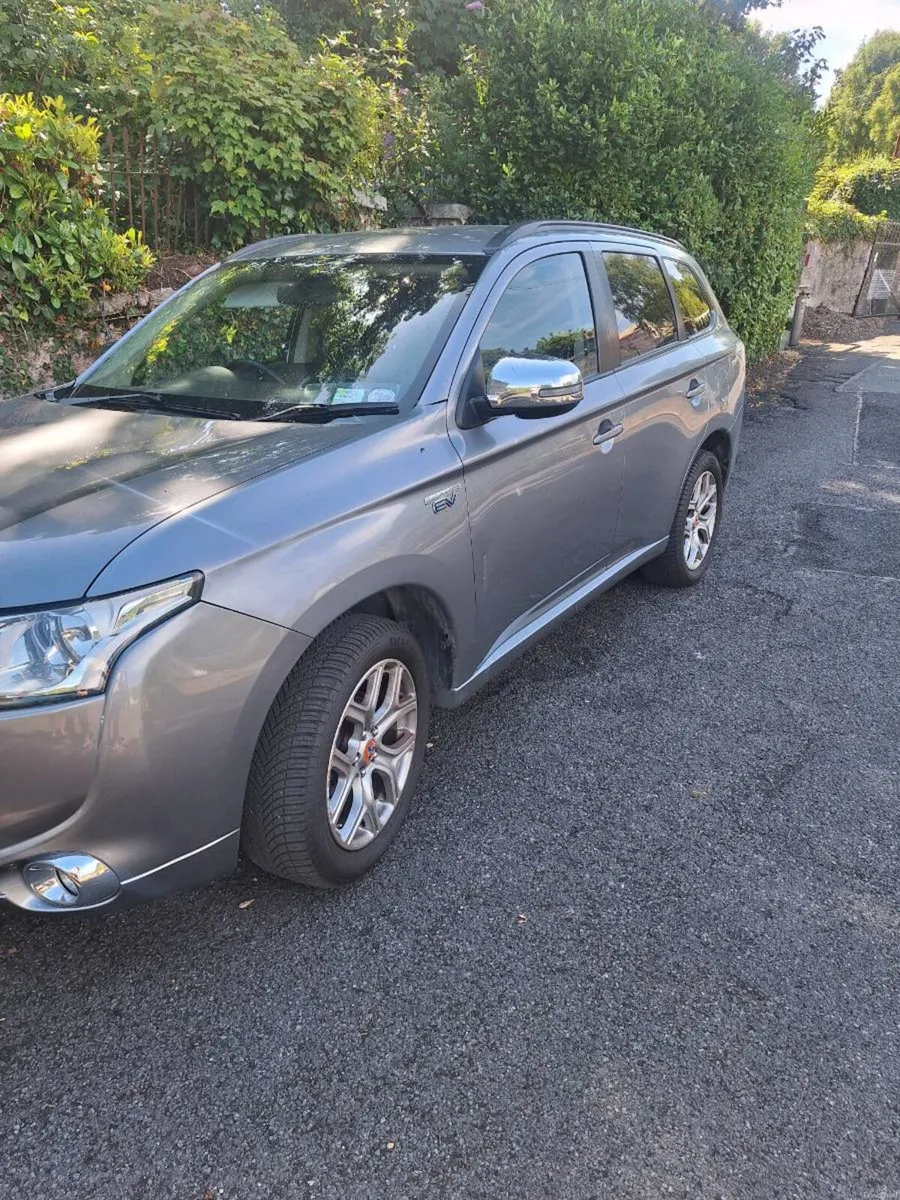 Mitsubishi outlander - Image 2