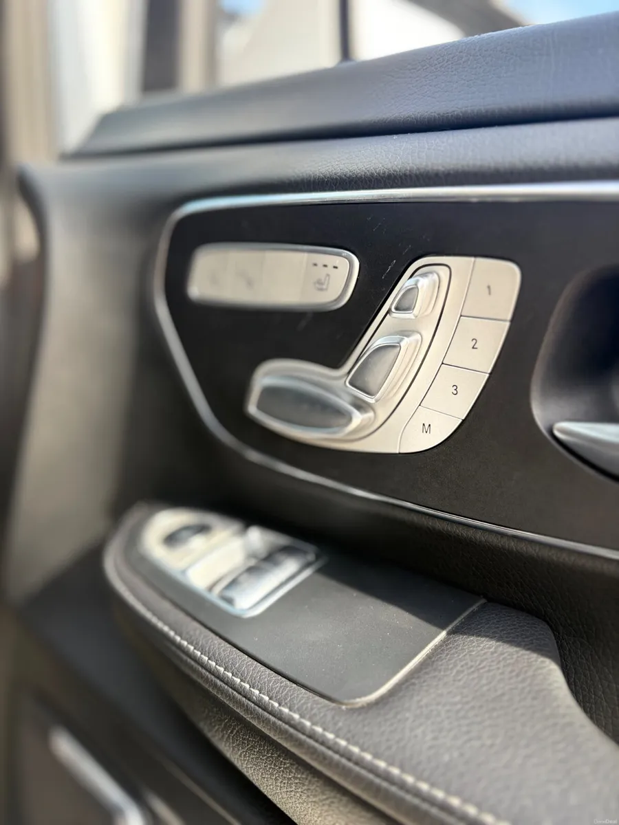 Mercedes V220D Avantgarde Automatic 2.1 2018 - Image 5