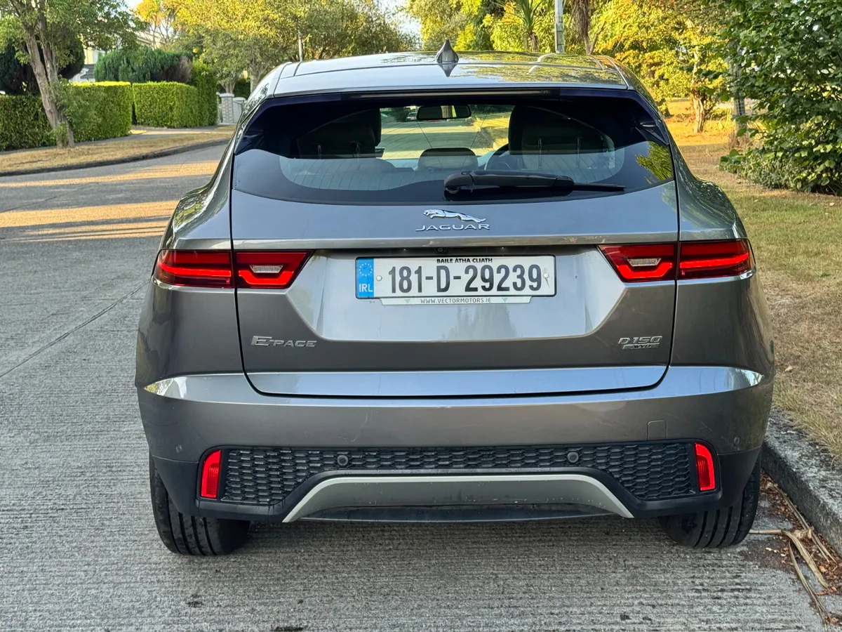 181 JAGUAR E-PACE 2.0 DIESEL AUTO LOW KM - Image 6
