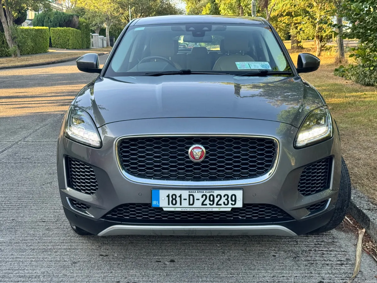181 JAGUAR E-PACE 2.0 DIESEL AUTO LOW KM - Image 3