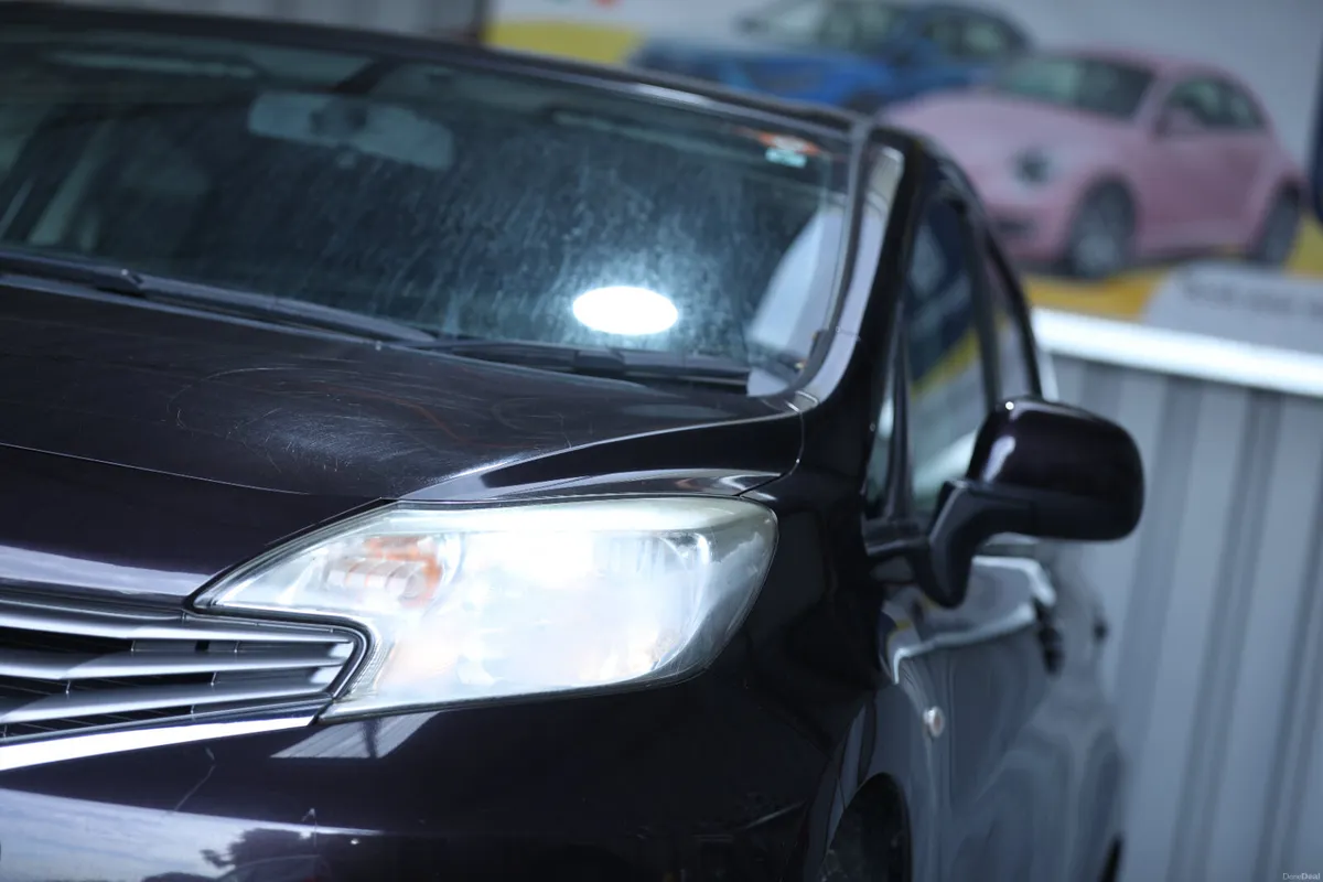 2013 NISSAN NOTE 39k km only - Image 6