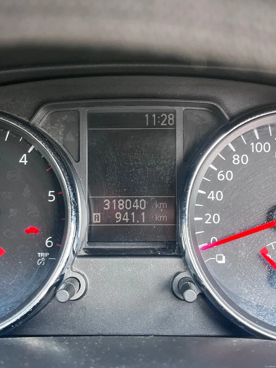 Nissan Qashqai 2011 with Test & Tax - Image 2