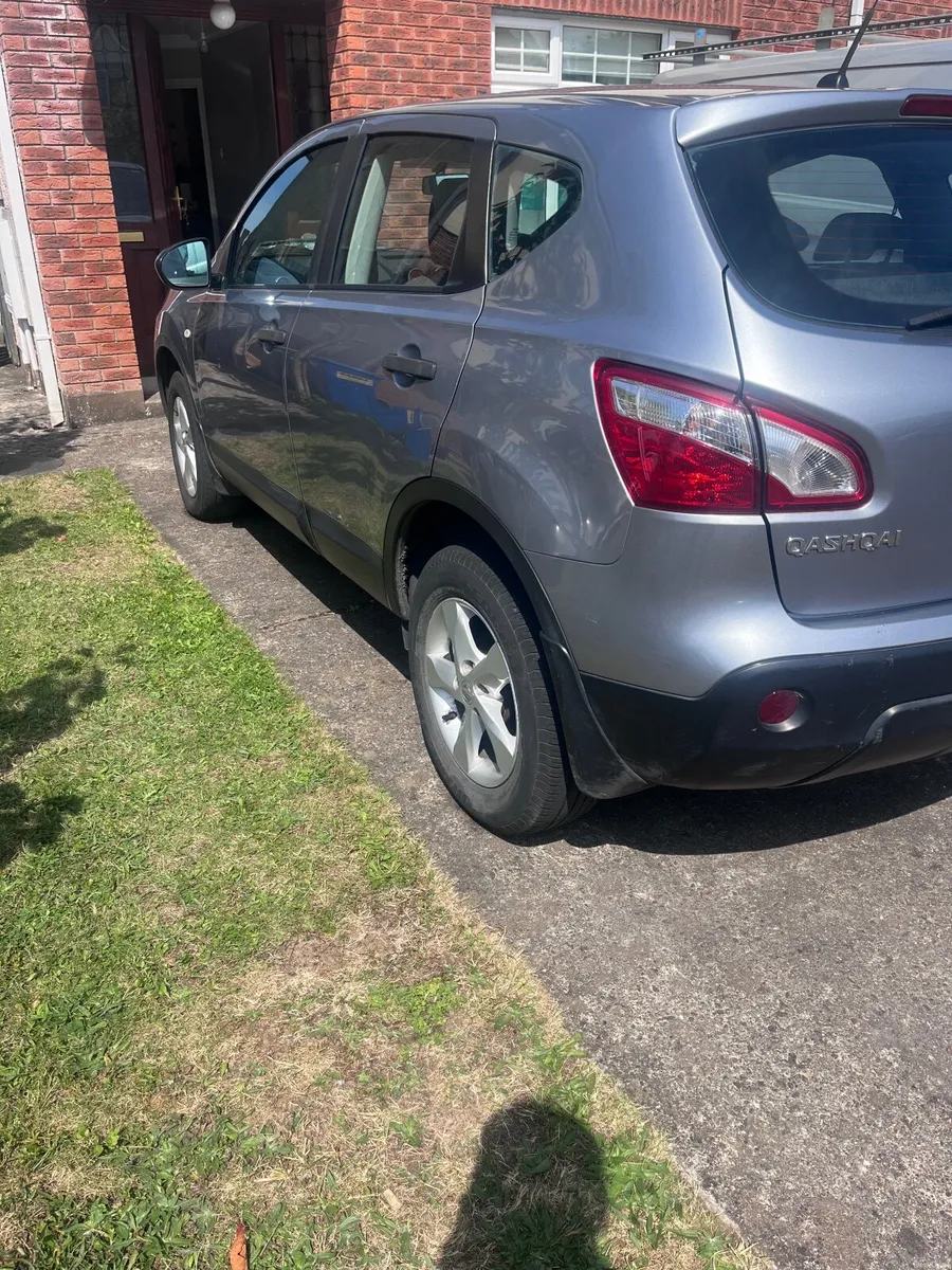 Nissan Qashqai 2011 with Test & Tax - Image 6