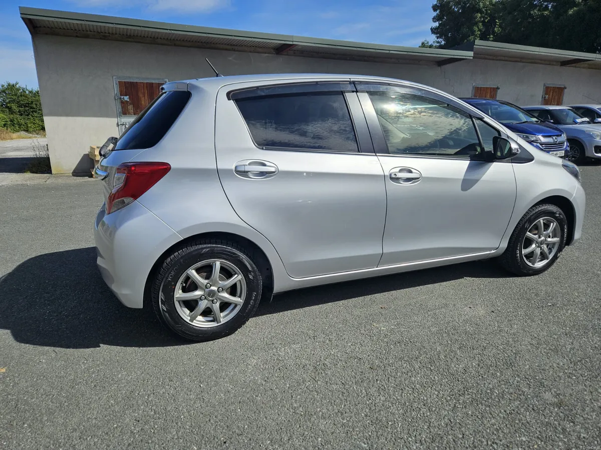 TOYOTA VITZ/161/AUTO/ 1.3 PETROL/ ALARM/ IMMOB - Image 5