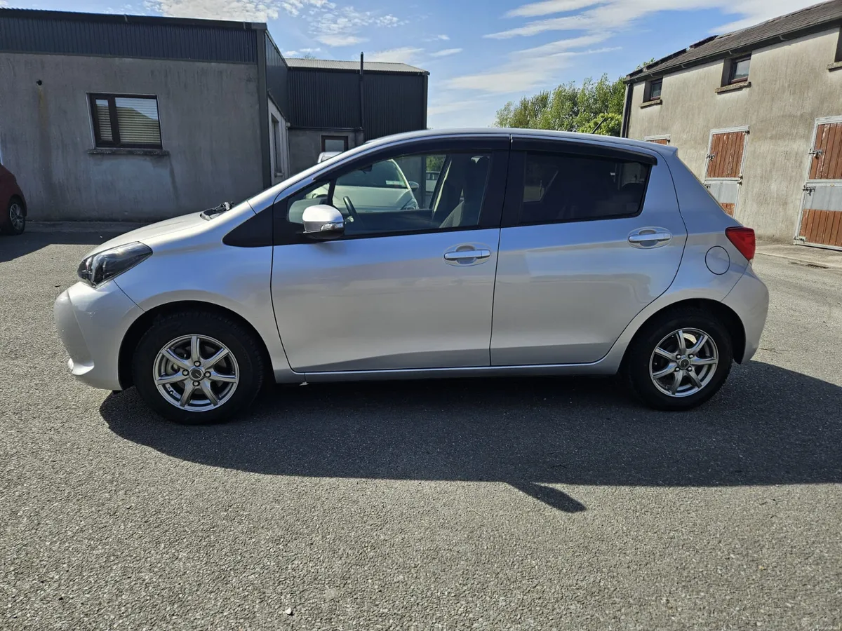 TOYOTA VITZ/161/AUTO/ 1.3 PETROL/ ALARM/ IMMOB - Image 4