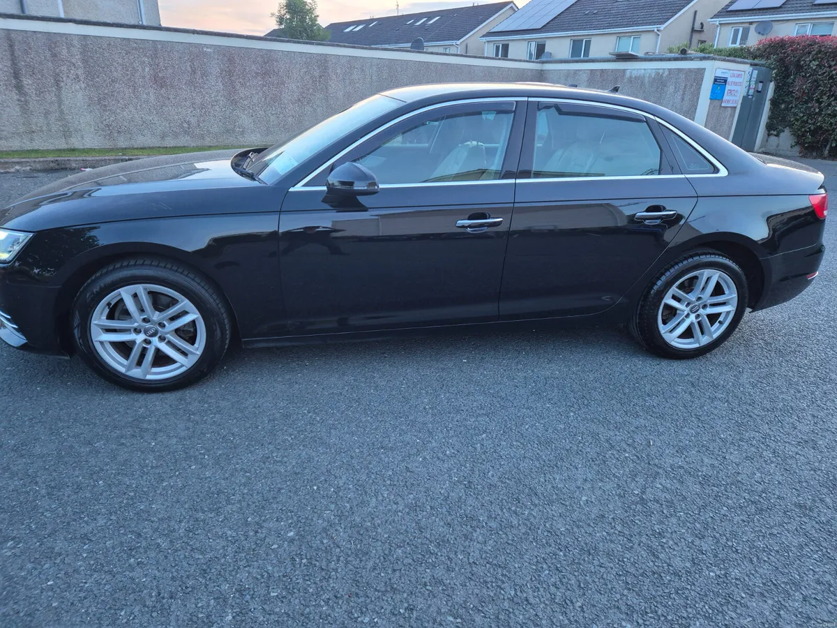 Audi A4 TDI MANUAL 2017. AUDI SERVICE HISTORY - Image 6