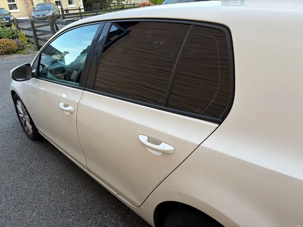 2011 VW Golf 1.6 TDI Match DSG Automatic - Image 3