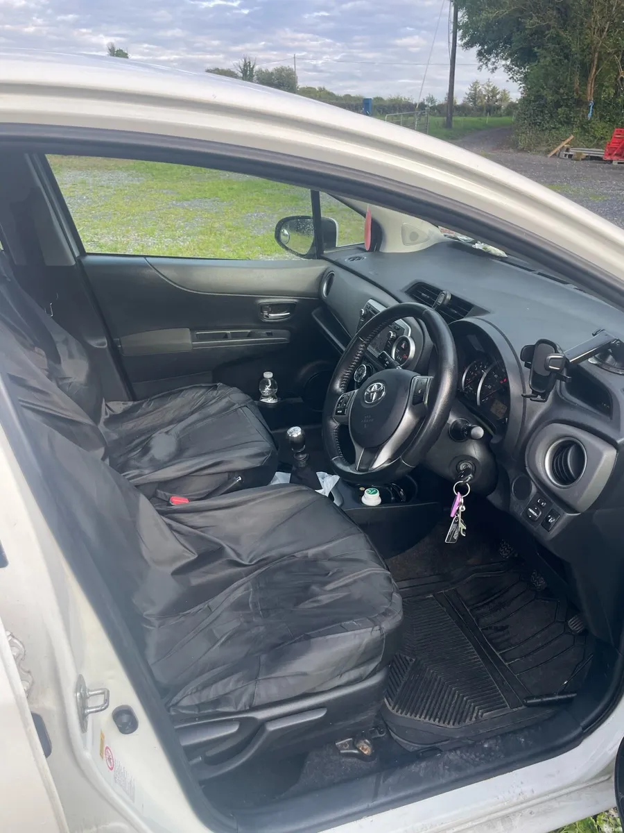 Toyota Yaris 2012 1.4 Diesel - Image 5