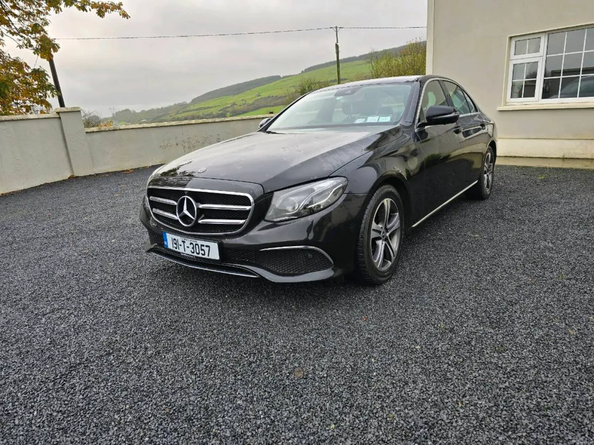 Mercedes E Class 220 D Avant-garde high spec - Image 1