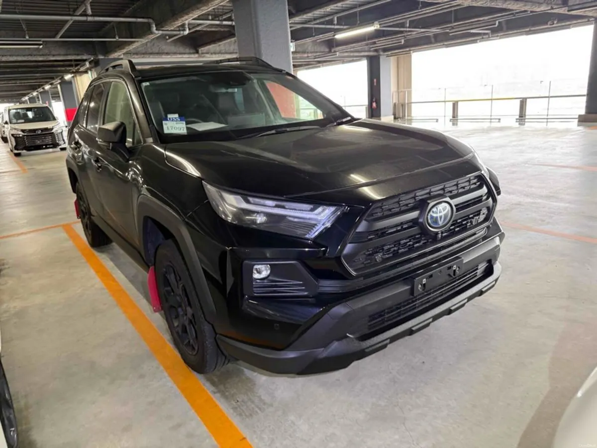 Toyota RAV4 4WD HYBRID ADVENTURE OFFROAD PACK - Image 3