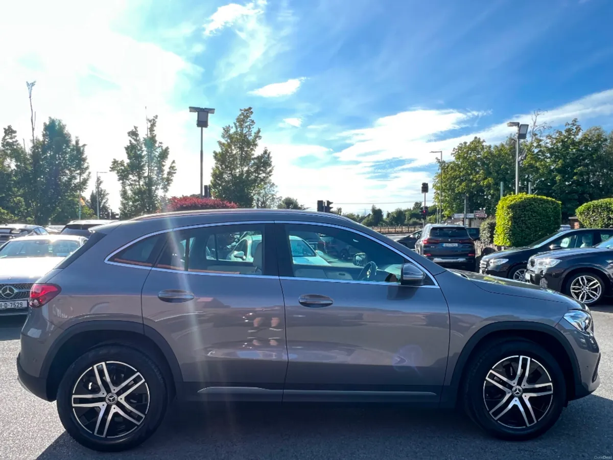 Mercedes-Benz GLA GLA180 PROGRESSIVE AUTO *LOW KMS - Image 4