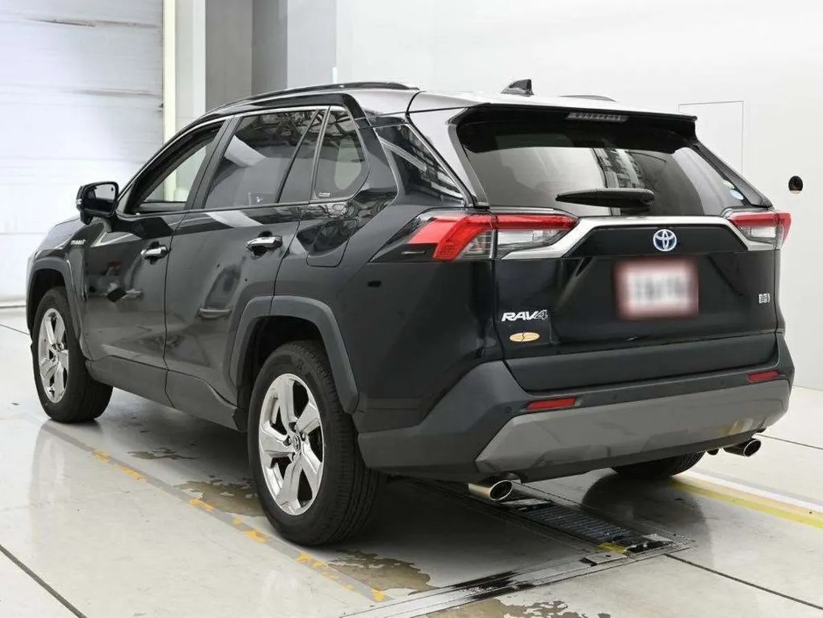 Toyota RAV4 HYBRID G 4WD LEATHER - Image 2