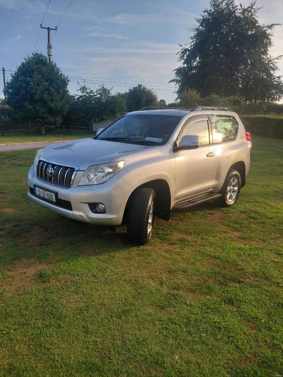 2012 Toyota Landcruiser 3.0L D-4D 60th anniversary - Image 3