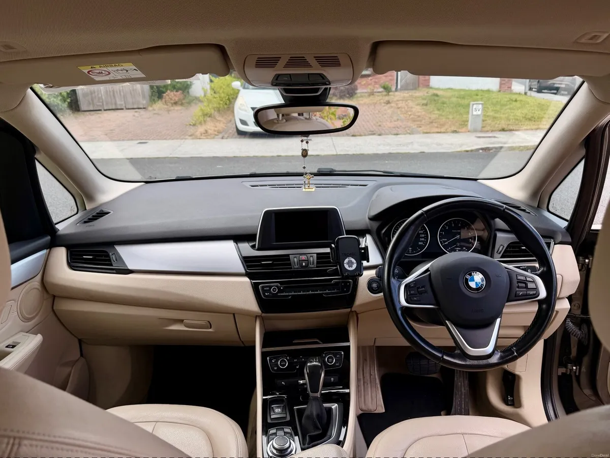 BMW 218i automatic / 2015 - Image 6