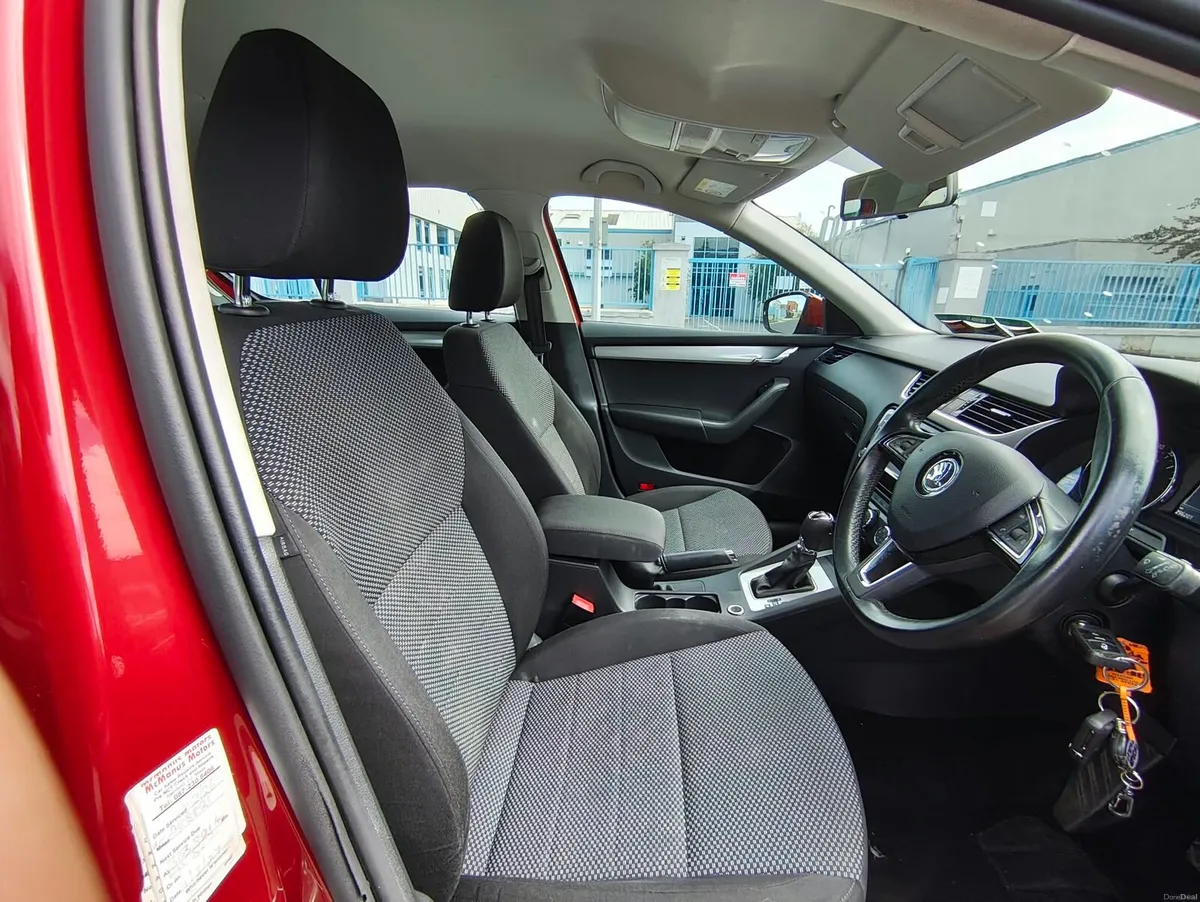 2015 Skoda Octavia Automatic NCT 06/27 - Image 3