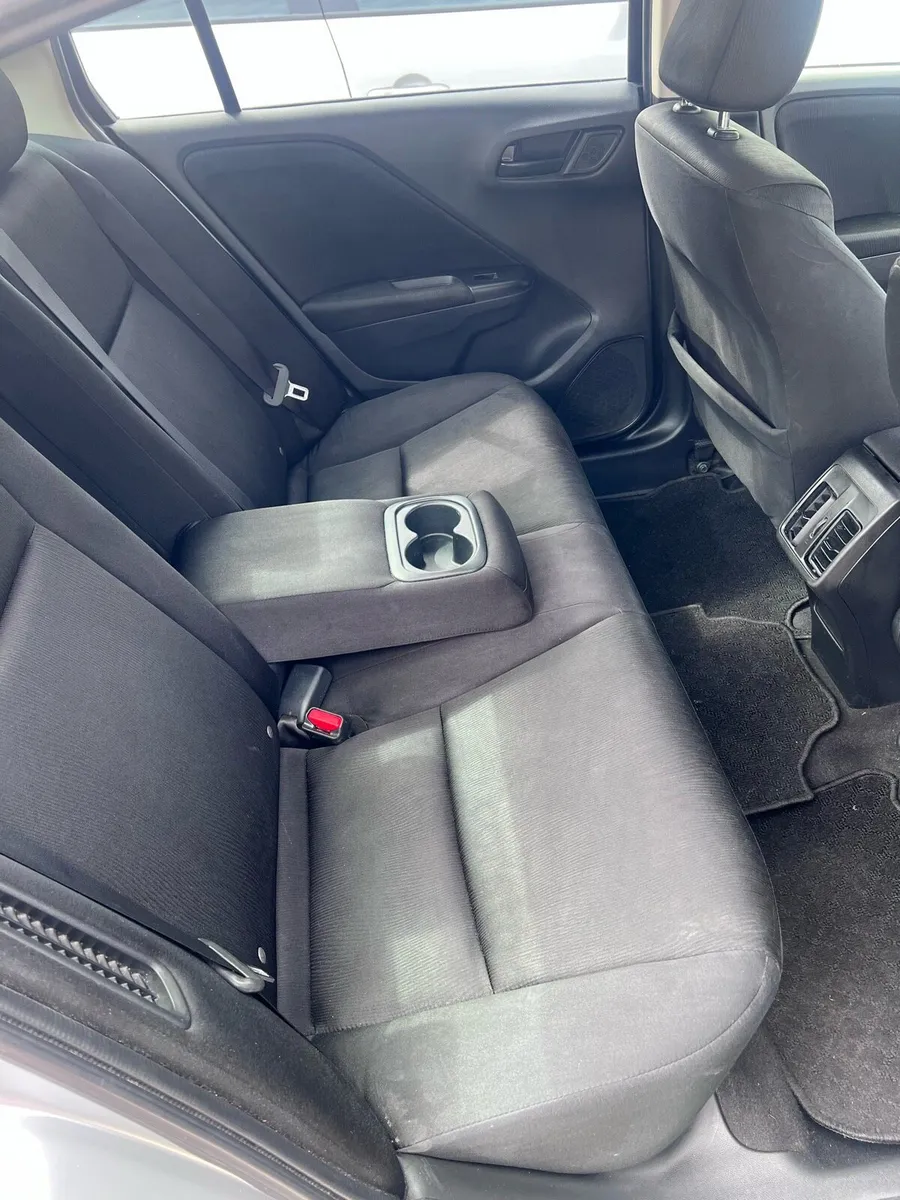 Honda grace - Image 4