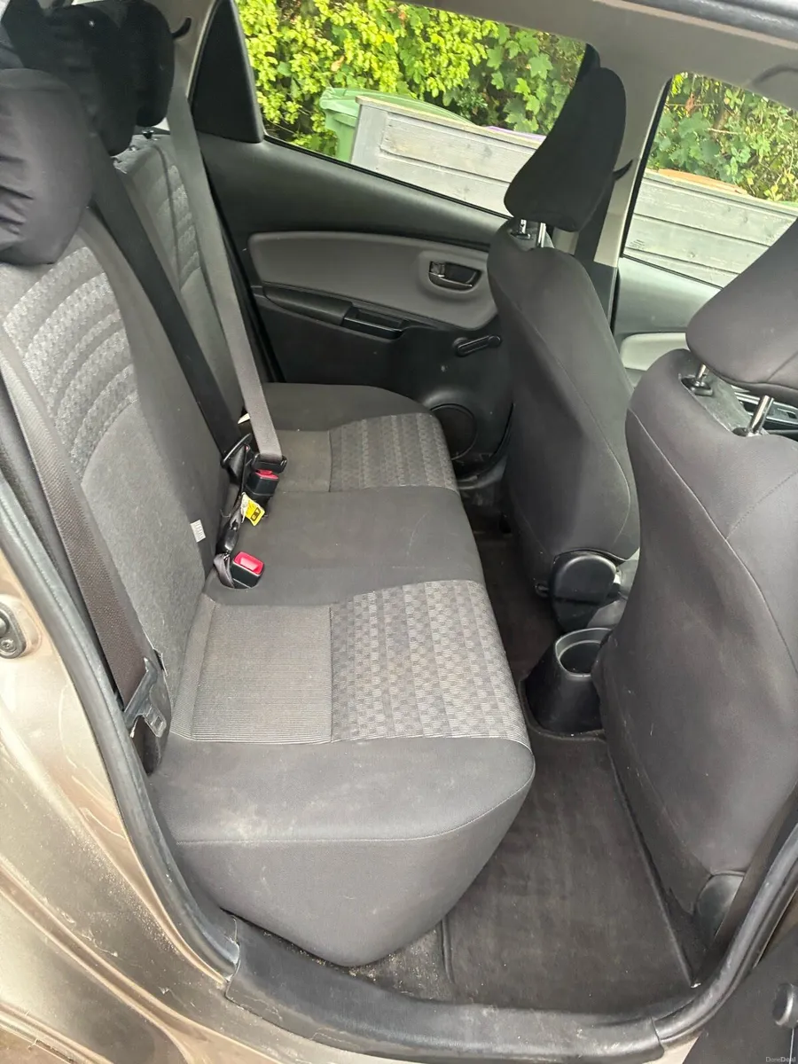 Toyota Yaris - Image 5