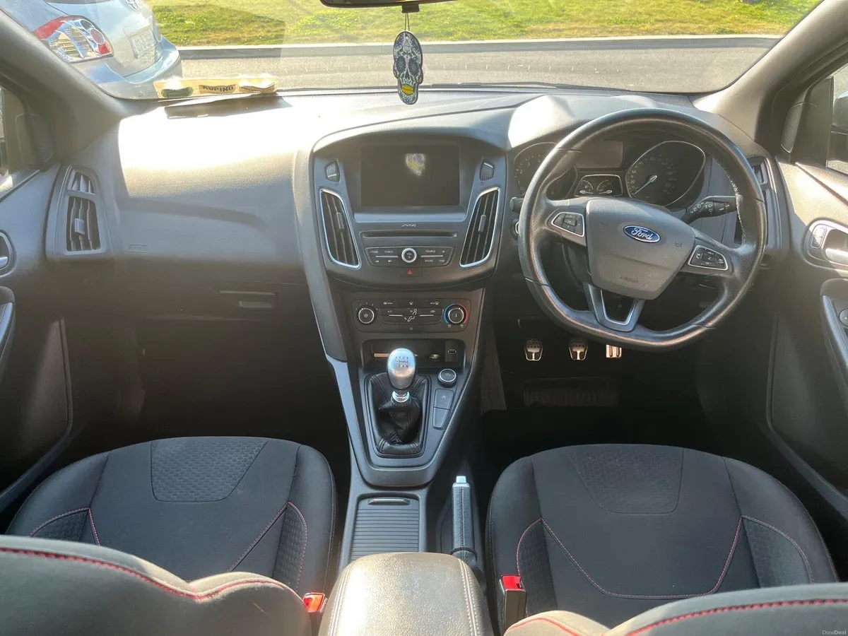 Ford Focus 2018 - Image 3