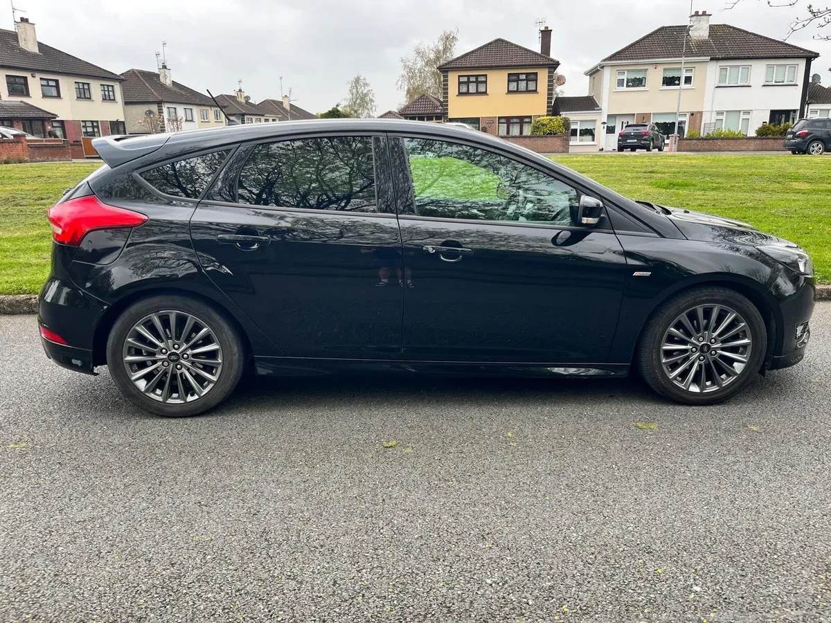 Ford Focus 2018 - Image 5