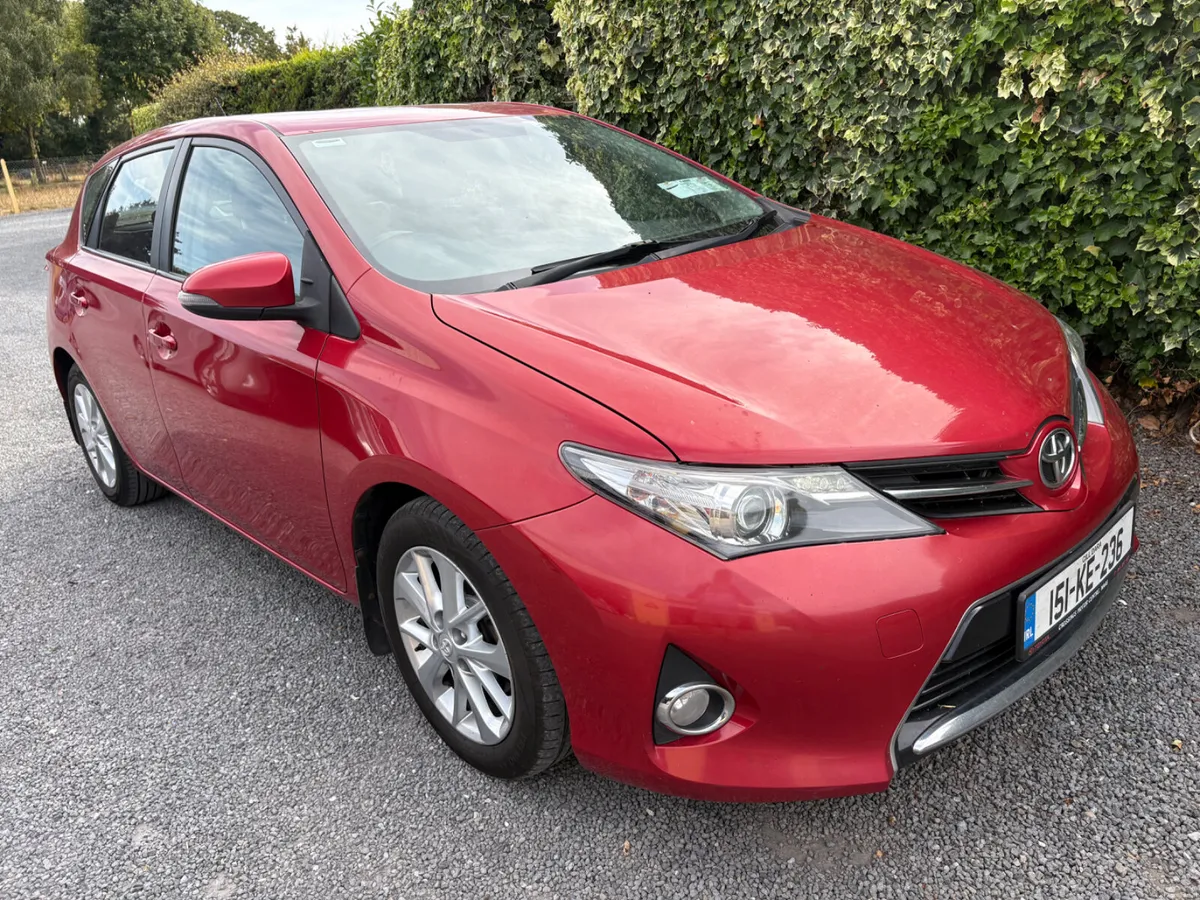 Toyota Auris 2015 1.3 - Image 2