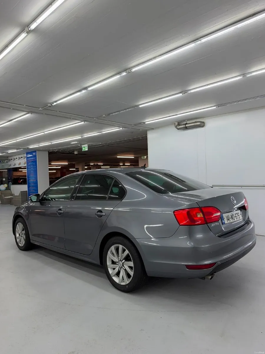 Volkswagen Jetta 2014 - Image 1