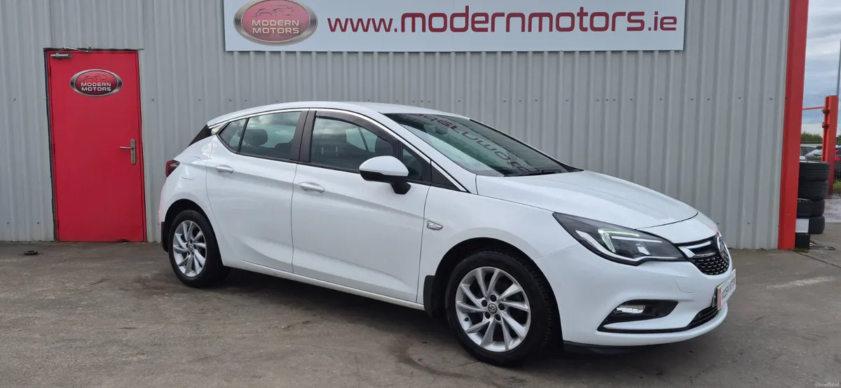 Vauxhall Astra tech line 1.6 cdti diesel new model - Image 1