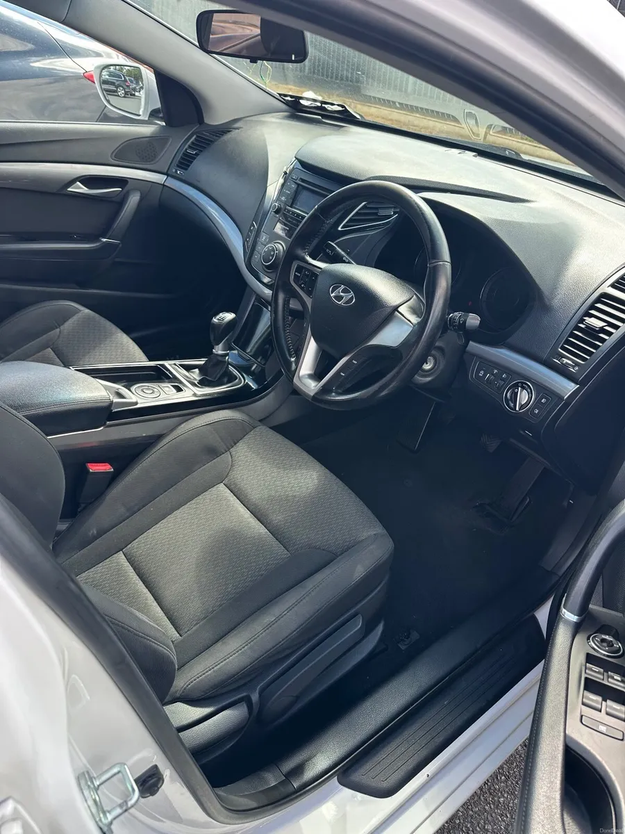 Hyundai i40 1.7 Diesel*NCT+TAX - Image 4
