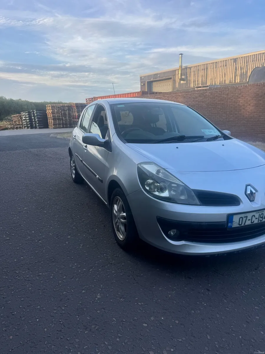 2007 Renault Cleo low kms - Image 3