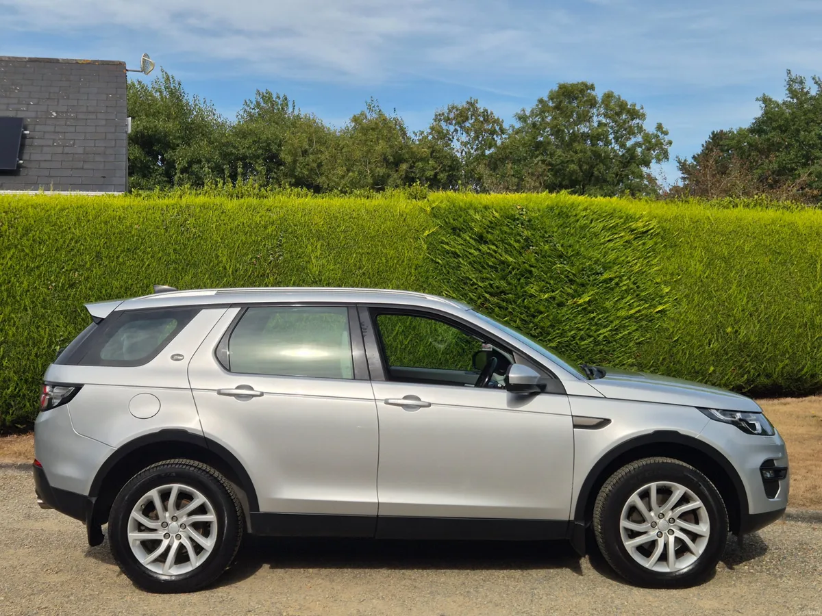 2019'LANDROVER DISCOVERY SPORT - Low mileage! - Image 2