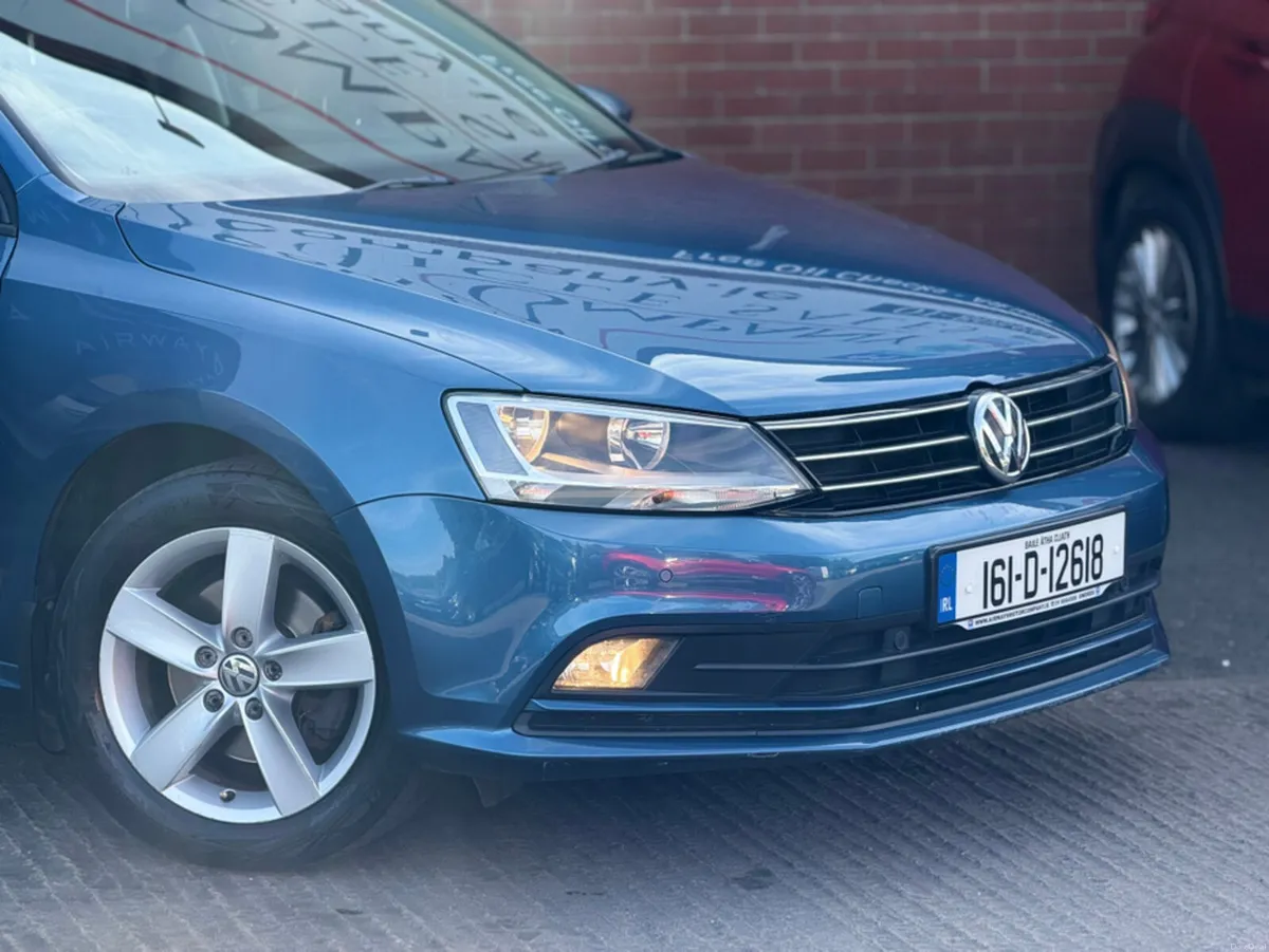 Volkswagen Jetta 1.2 TSI COMFORTLINE 5DR - FSH - Image 6