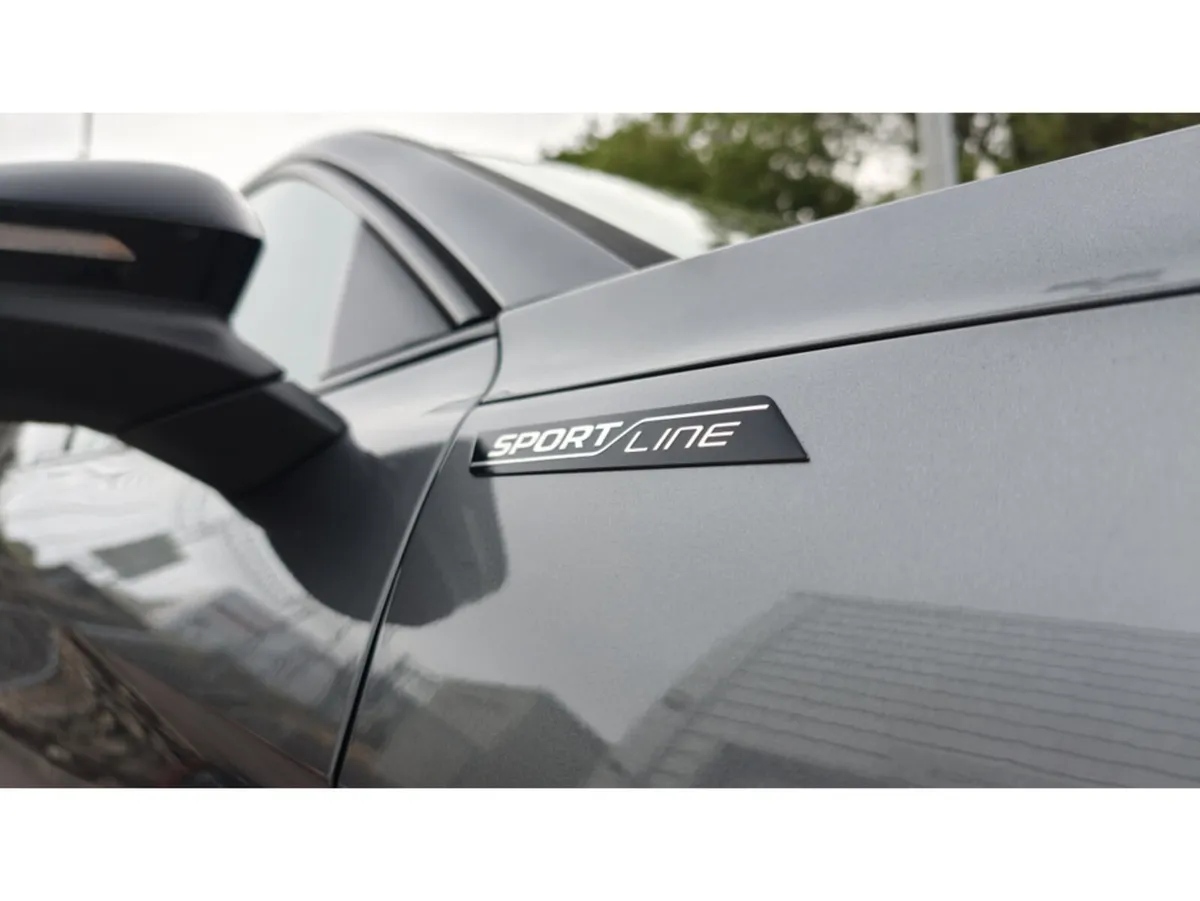 Skoda Superb DSG SPORTLINE - LOW MILEAGE - FACTORY - Image 1
